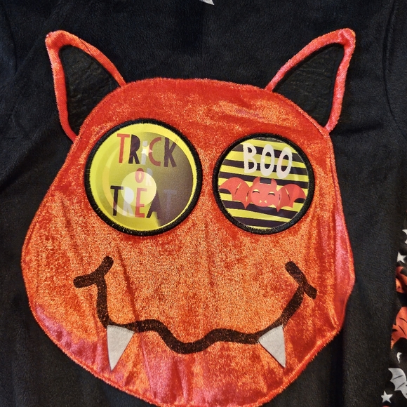 AS NEW 2nd of 2 matching 2-3 yrs Halloween onesie costume, red, holographic eyes - Picture 4 of 14